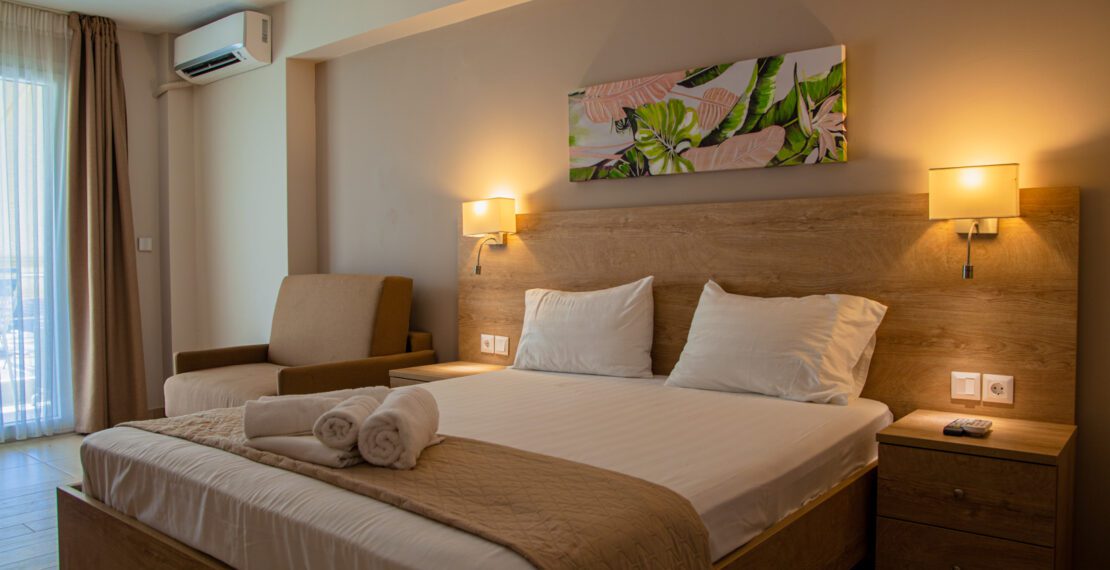 Tiara Holidays - Nikiti Comfort - triple studio